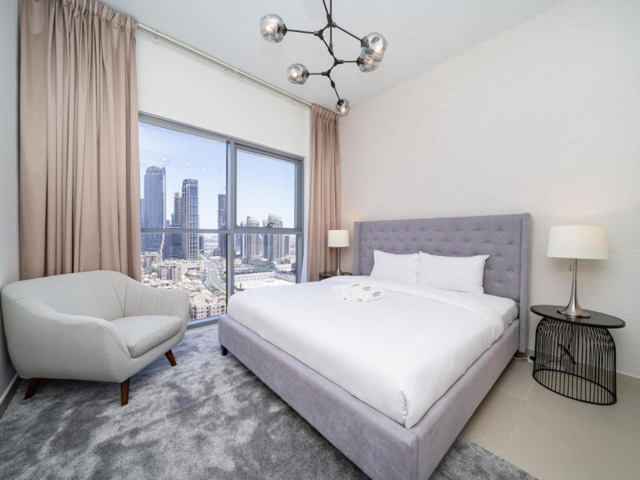 Apartment Modern Downtown 2 Bed Maids With Full Burj View Dubai