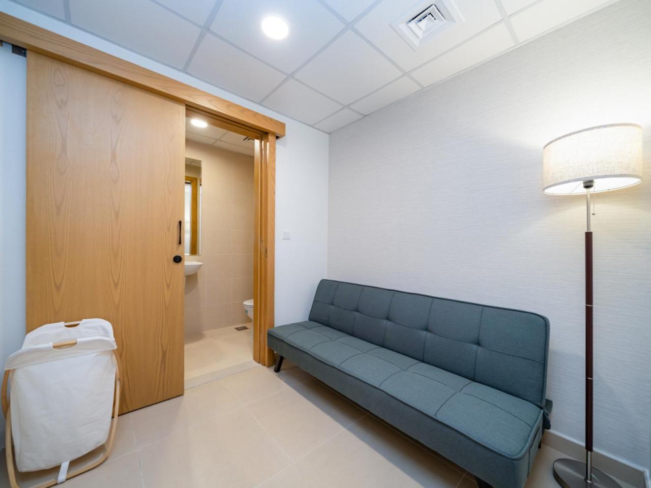 Modern Downtown 2 Bed Maids With Full Burj View Apartment *