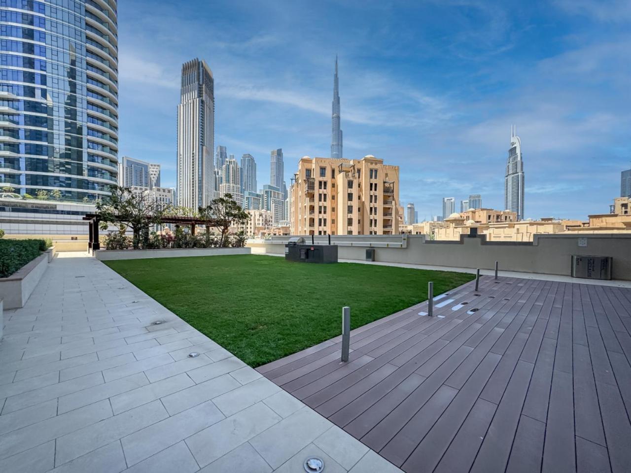Apartment Modern Downtown 2 Bed Maids With Full Burj View *